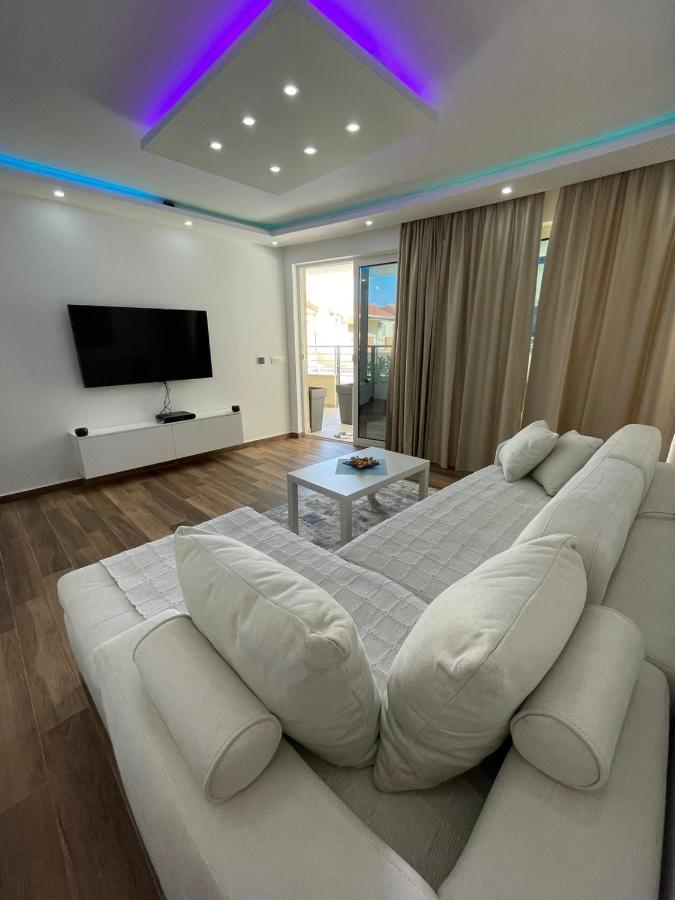 Apartamento Charm Petrovac Exterior foto
